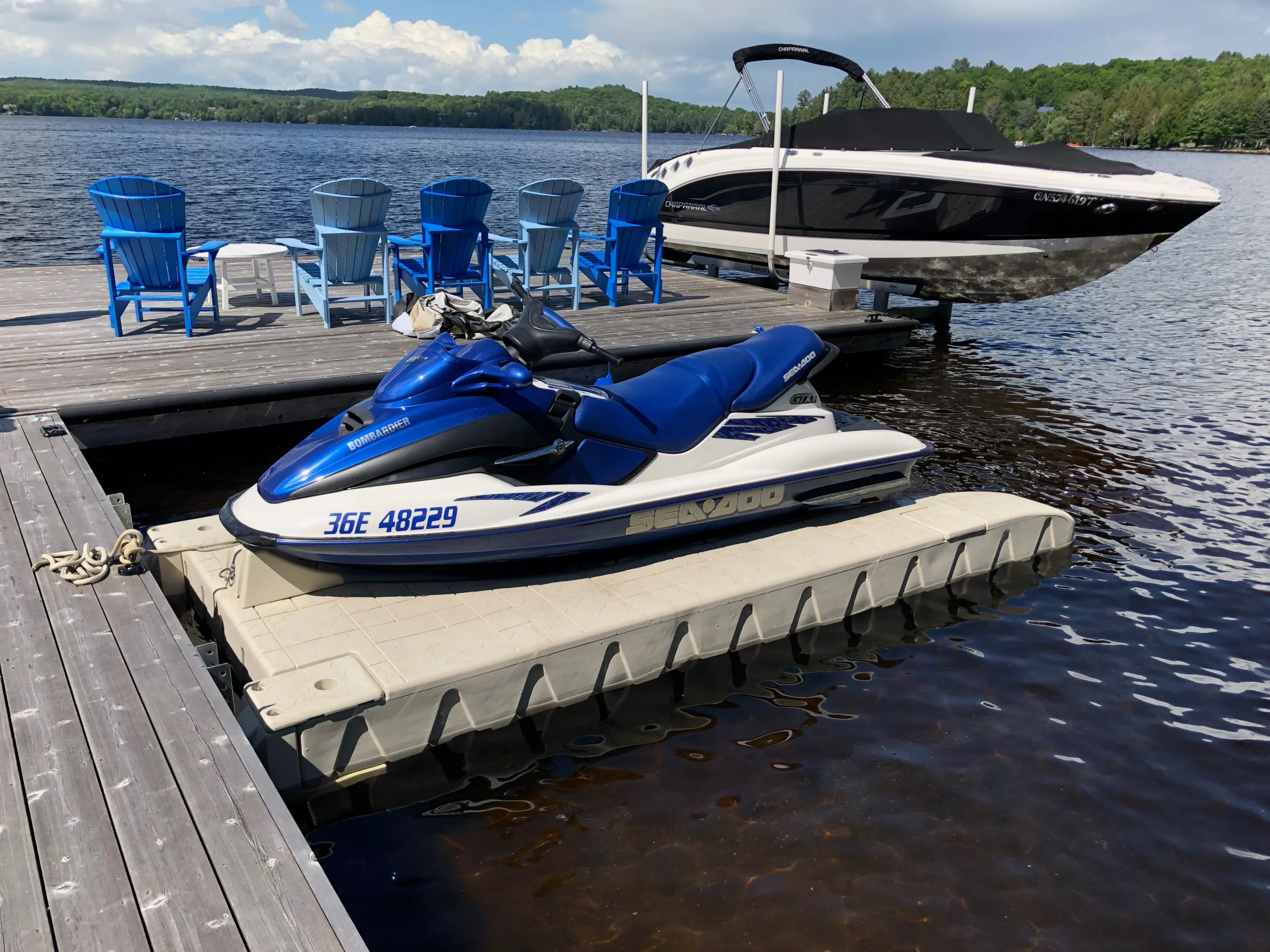 Jet Ski Dock: Drive-on jet ski floating dock with integrated rollers for easy launching